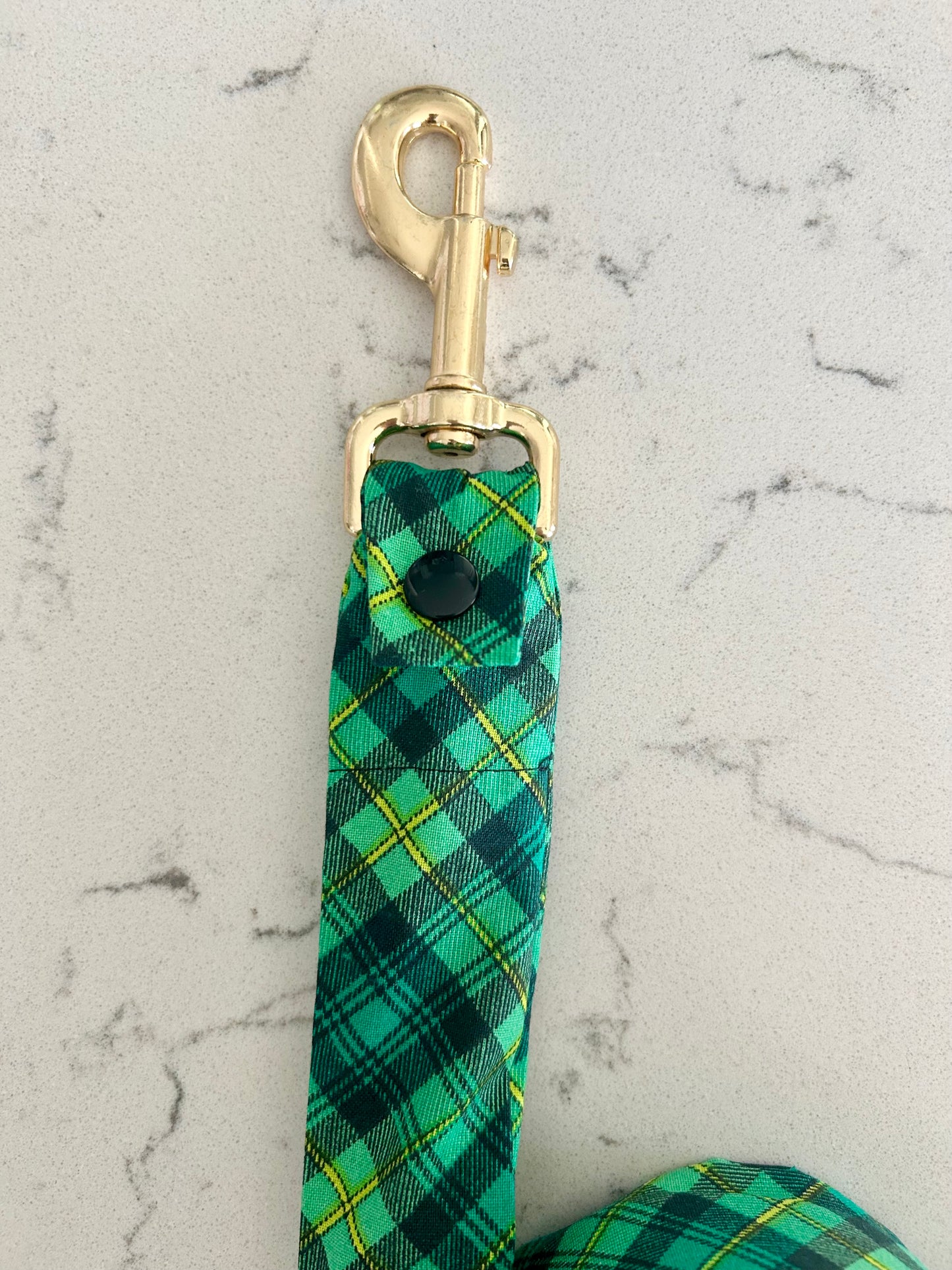 Green Plaid Leash Cover