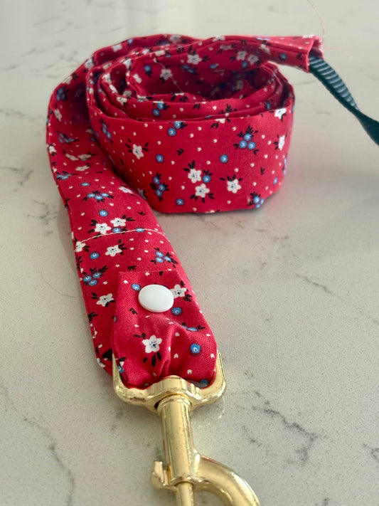 Patriotic Floral Leash Cover